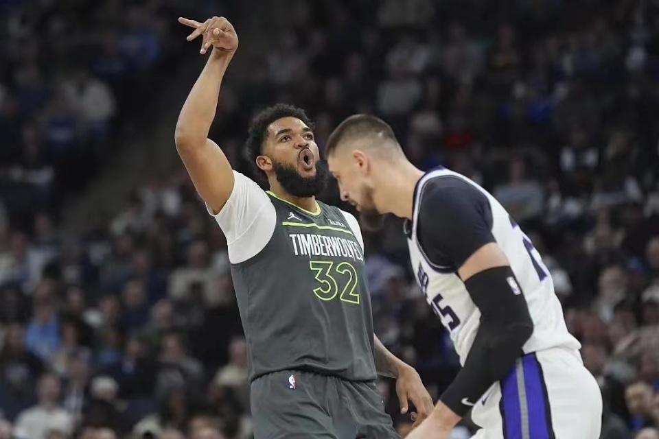 关于转折点上海申花止住颓势;NBA常规赛清晨攻防权衡;赛场秩序良好;细节决定成败的信息 关于转折点上海申花止住颓势;NBA常规赛清晨攻防权衡;赛场秩序良好;细节决定成败的信息