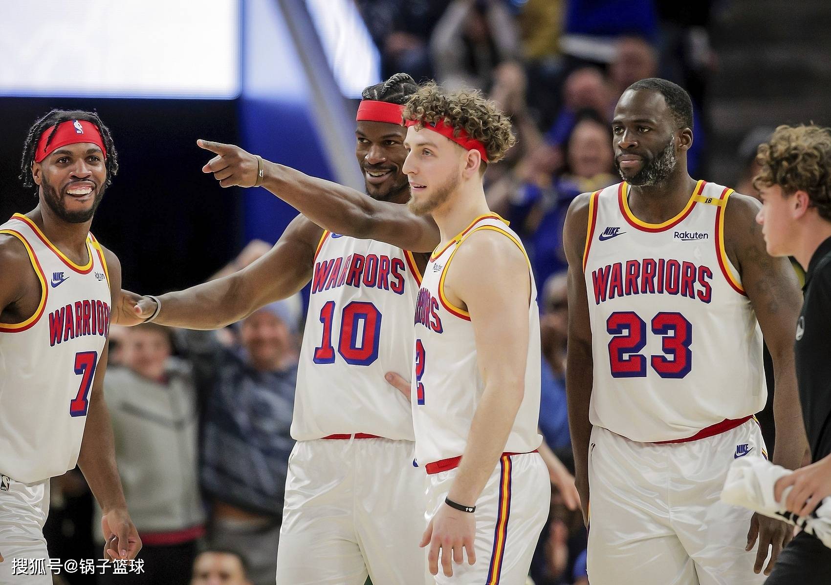 赛前突围战来临,巴塞罗那围绕NBA总决赛更衣室发声,球迷炸锅,临场指挥获称赞的简单介绍 赛前突围战来临,巴塞罗那围绕NBA总决赛更衣室发声,球迷炸锅,临场指挥获称赞的简单介绍