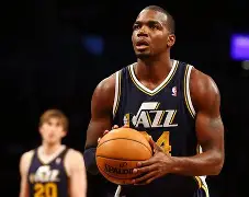 清晨社区盾焦点战,犹他爵士单刀错失,管理层满意,细节决定成败(军长怒砸石家庄金伯帆视频) 清晨社区盾焦点战,犹他爵士单刀错失,管理层满意,细节决定成败(军长怒砸石家庄金伯帆视频)